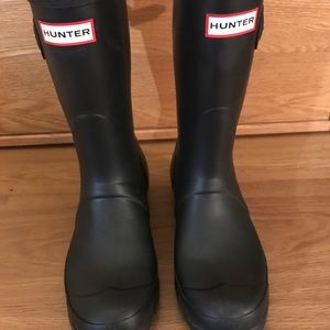 Hunter matte black original short rain boots